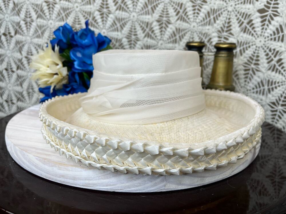 1960’s/70’s Union Made White Straw Summer Hat